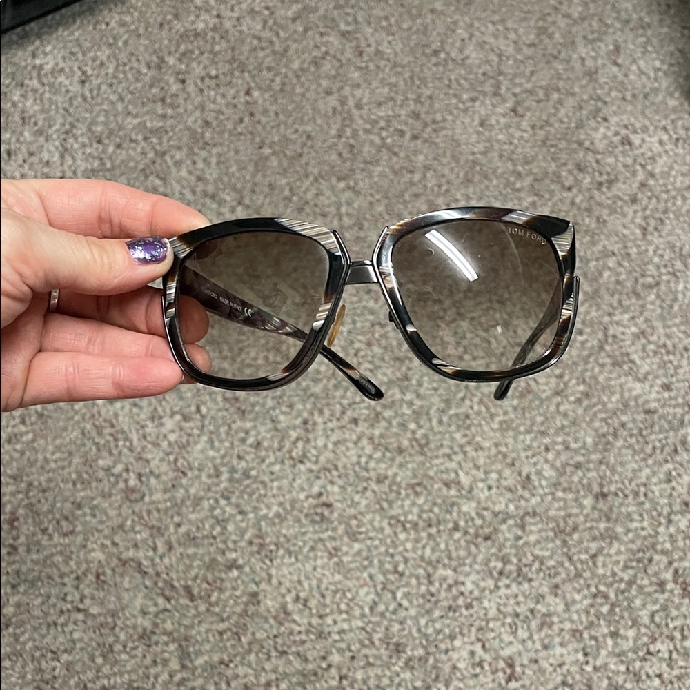 Tom Ford carina Women's black/briwn patterned Sunglasses - Picture 13 of 13